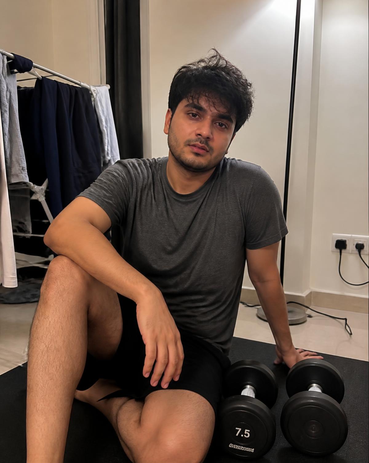 Endrit — Shtypja në bankë 60 → 85 kg, 24 javë